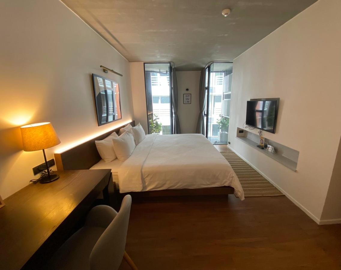 T2 Residence Sathorn Bangkok Exterior foto