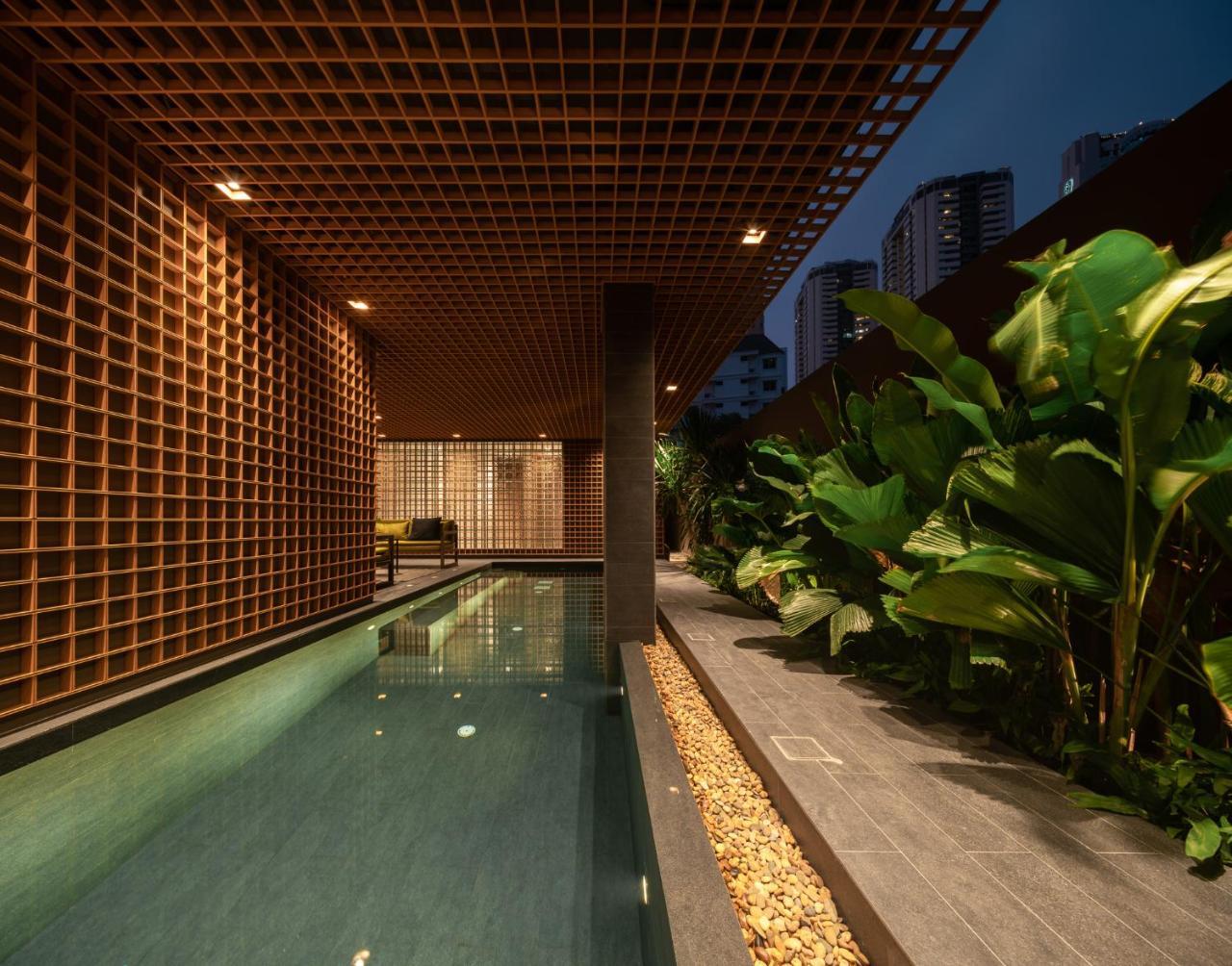 T2 Residence Sathorn Bangkok Exterior foto